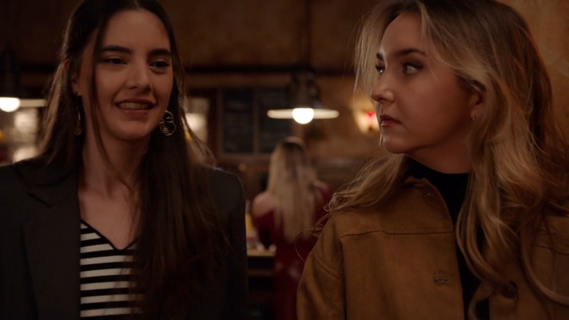 Demi heeft ineens een vermoeden over Bizou